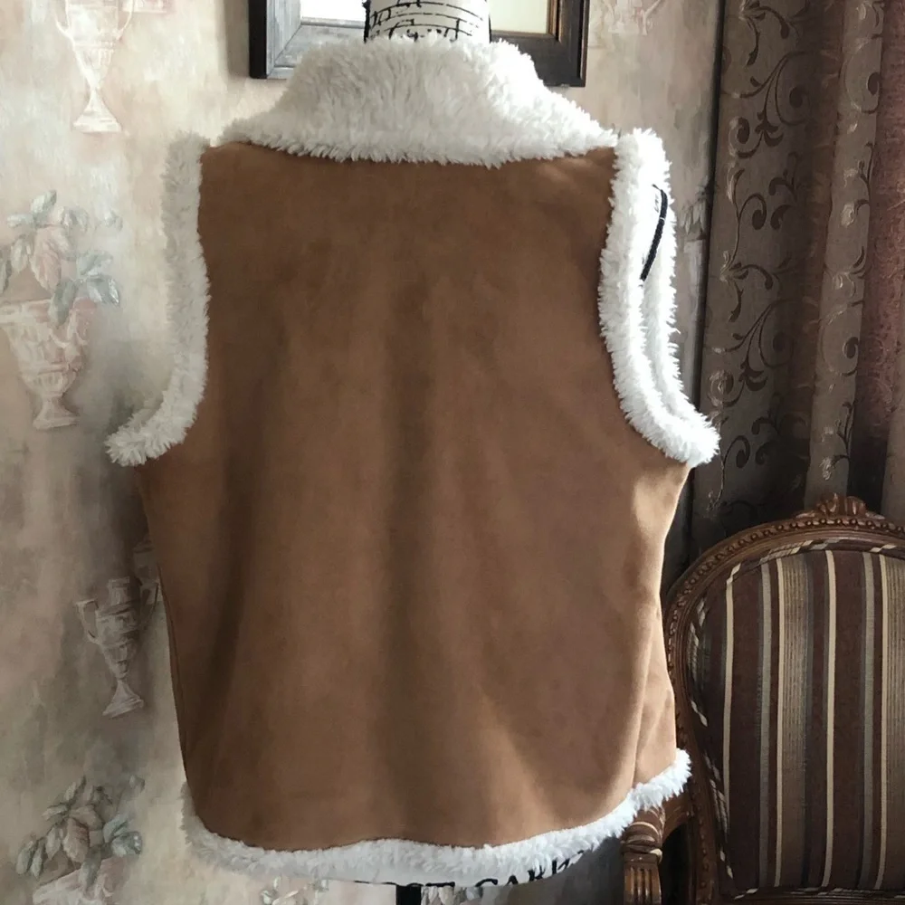 HINGE TAN AND CREAM COZY CHIC LARGE BROWN VEST